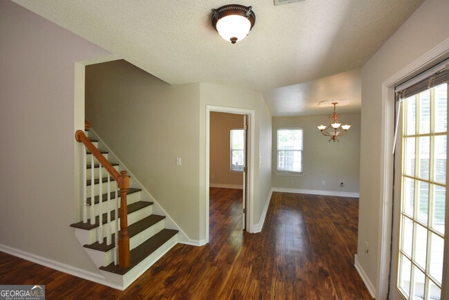 Building Photo - 115 S Fairfield Dr