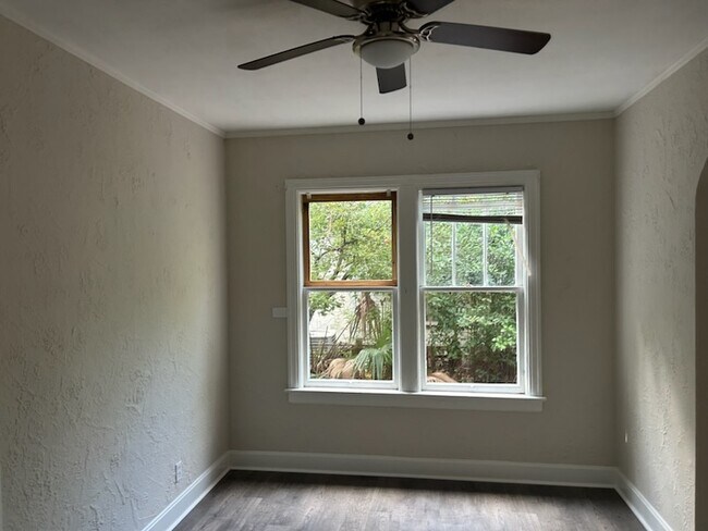 Building Photo - 678 Ivy St