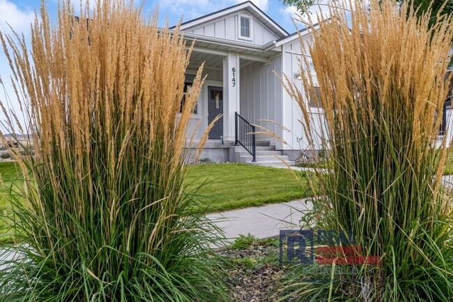 Building Photo - MOVE IN SPECIAL - Beautiful Brand New 6 be...