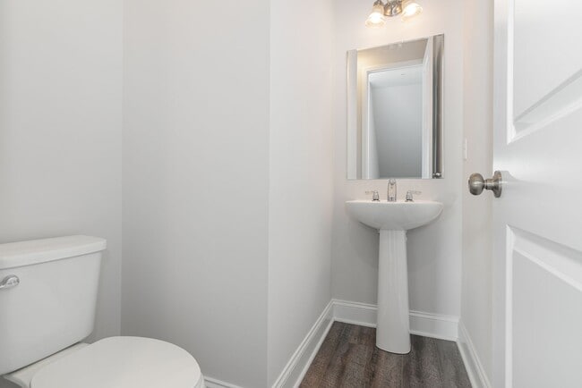 Building Photo - 3246 Parade St