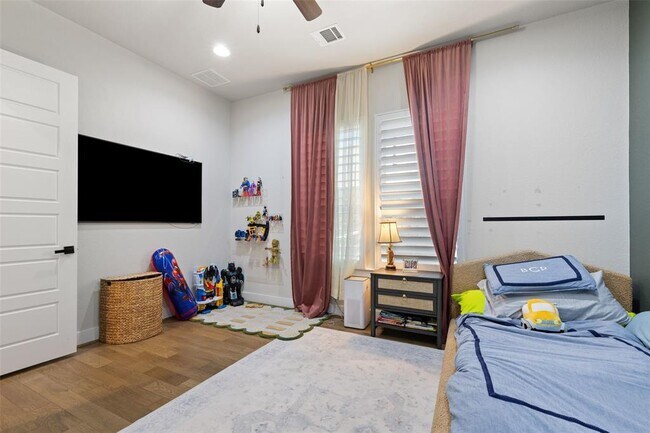 Building Photo - 1608 Carmine Dr