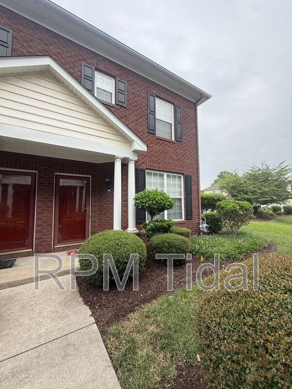 Primary Photo - 5813 Ludington Dr