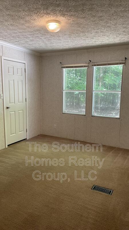 Building Photo - 180 Co Rd 408