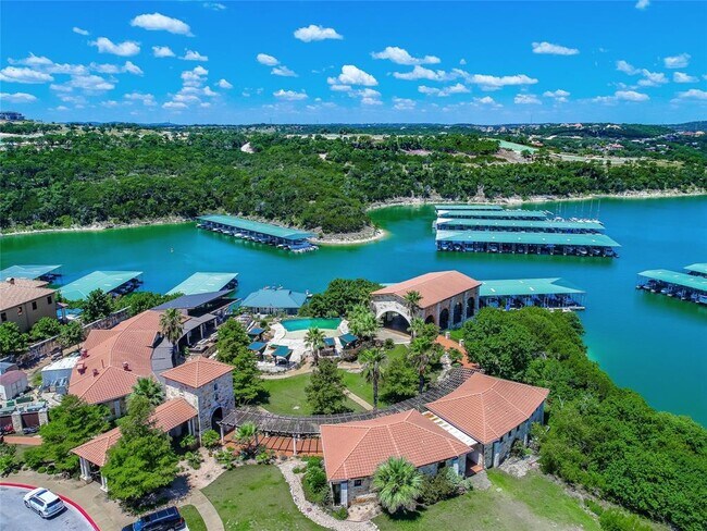 Building Photo - 501 Anfield Cir