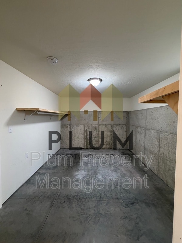 Building Photo - 5838 Upper Woodchuck