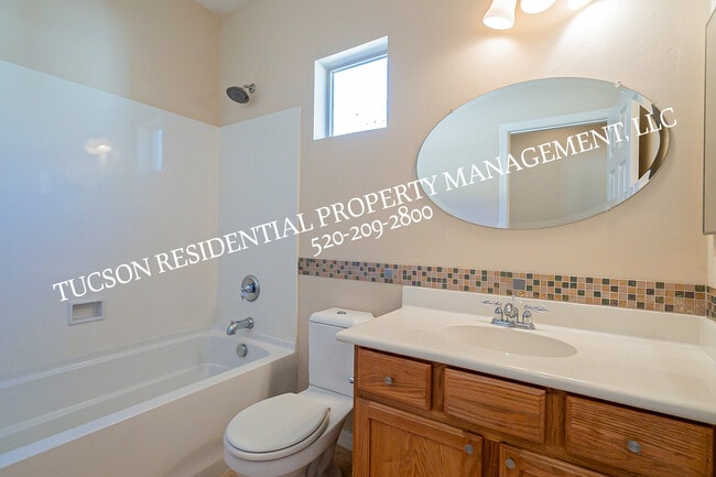 Building Photo - 6070 Wych Elm Pl