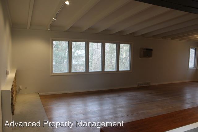 Building Photo - 4 br, 2 bath House - 1009 Michael Road