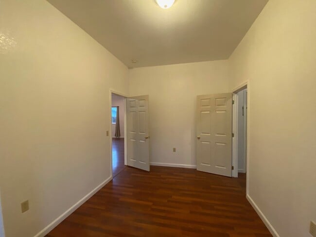 Building Photo - Sweet 2/1 McKinleyville house with garage and laundry