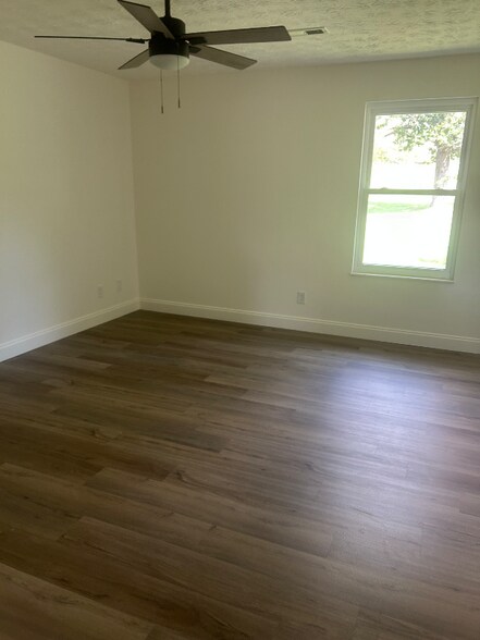 Building Photo - 5709 Joseph Dr
