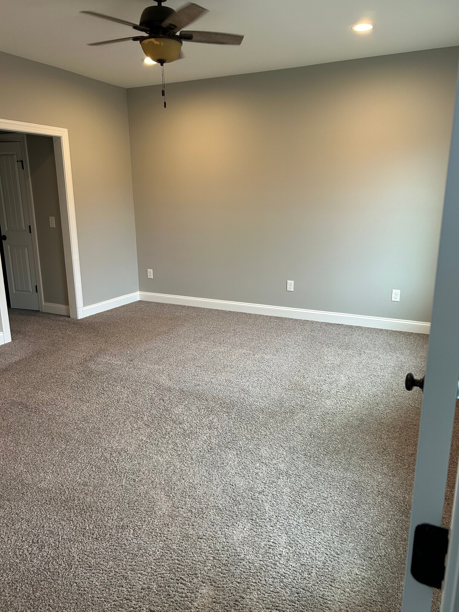 Master Bedroom 2 - 40 Dale Dr