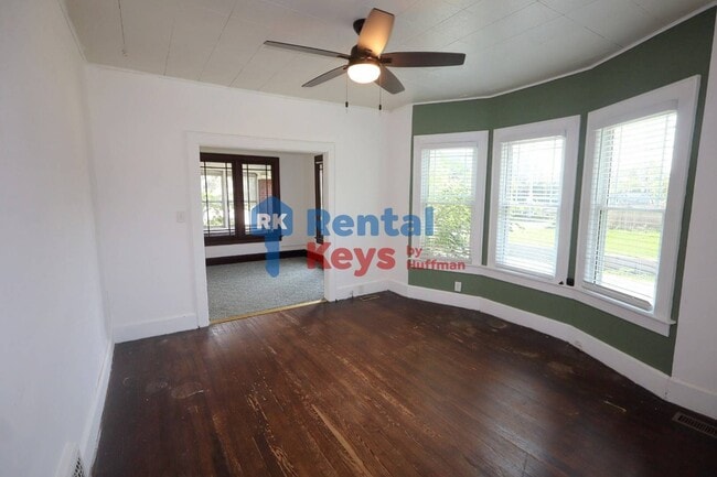 Building Photo - Three Bedroom | Two Bathroom House