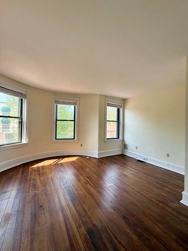 Building Photo - 1610 N Broom St