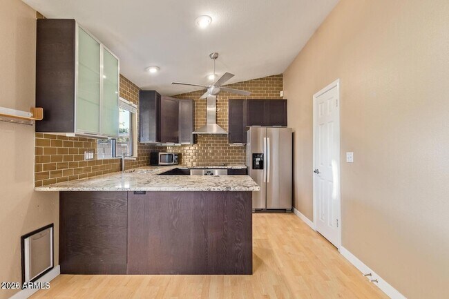 Building Photo - 6501 E Sandra Terrace