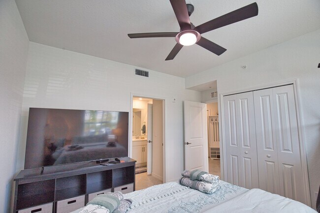 Building Photo - Golf Transfer New Construction 3-Bedroom 2-Bathroom First Floor Condo in the desirable Wellen Gol...