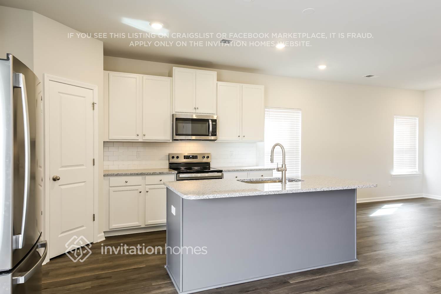 Building Photo - 211 White Flds Ave