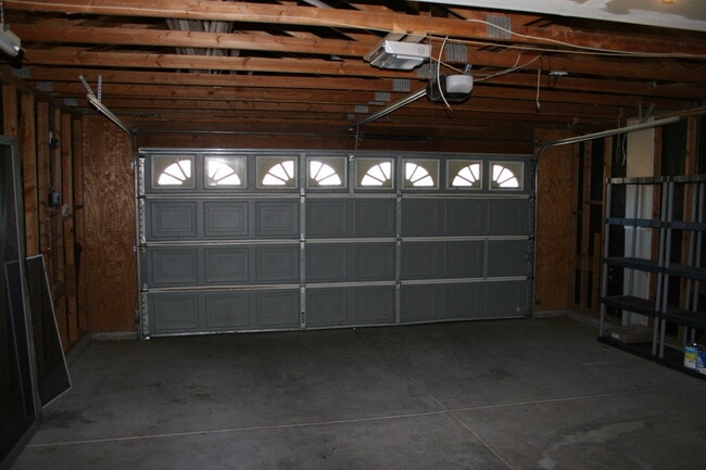 Building Photo - 703 Markham Way