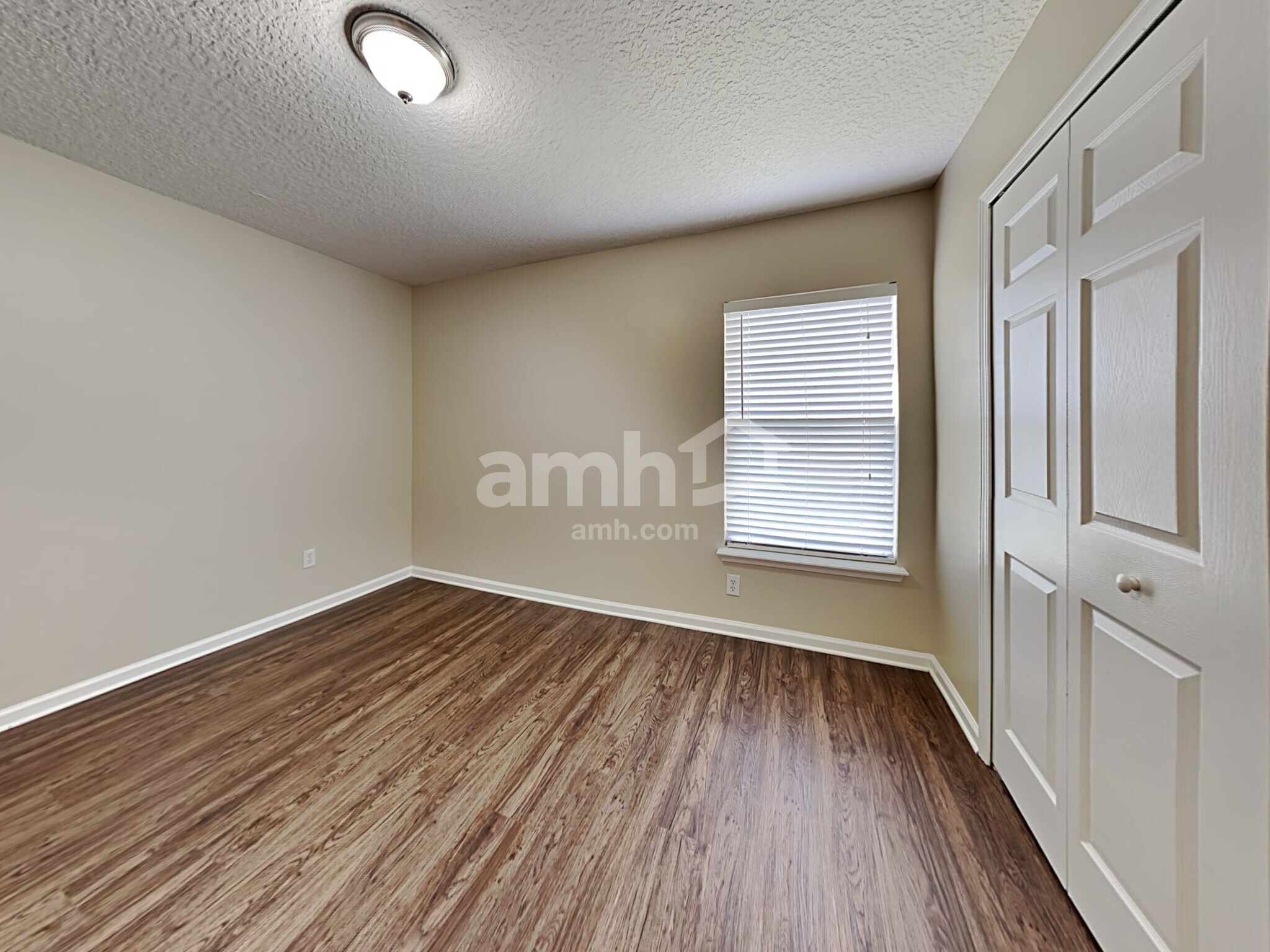 Building Photo - 386 Stonehurst Pky
