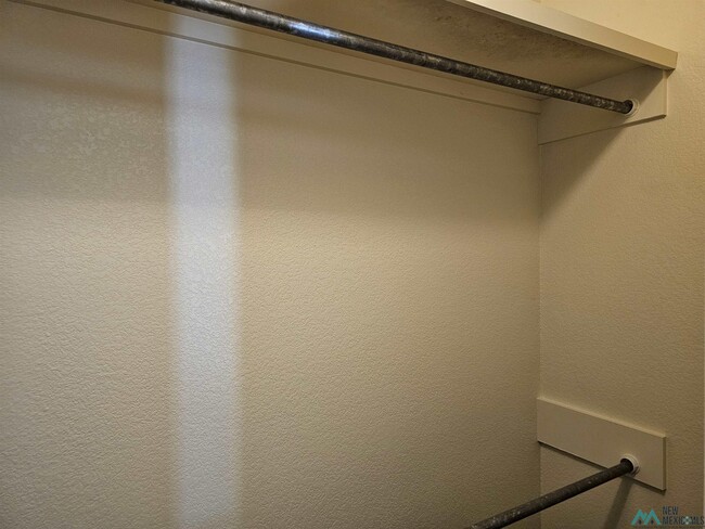 Building Photo - 104 Gayland Dr