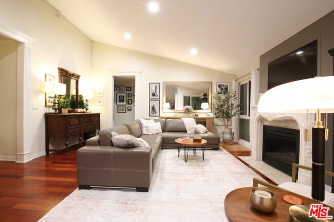 Building Photo - 603 S Prospect Ave