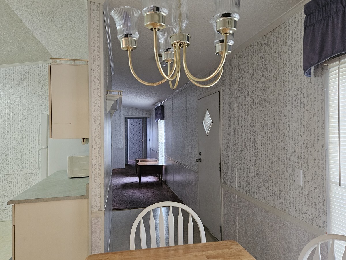 Building Photo - 9380 Seabright Ave