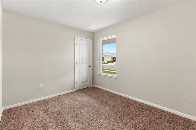 Building Photo - 13812 Levy Ln