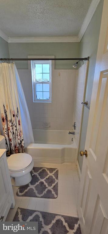 Building Photo - 2301 Farrington Ave