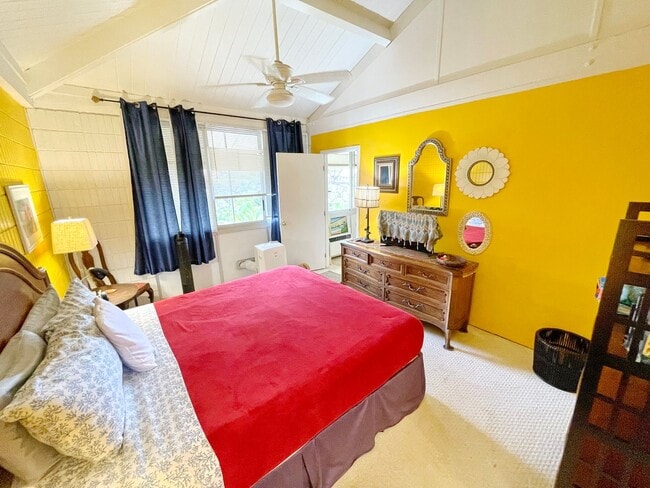 Building Photo - 2 Bedroom 2 Bathroom Condo - Hawai‘i Charm...