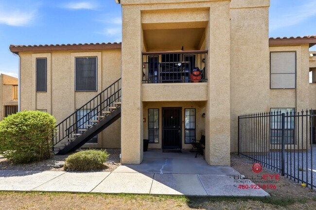 Building Photo - 8344 N 21st Dr