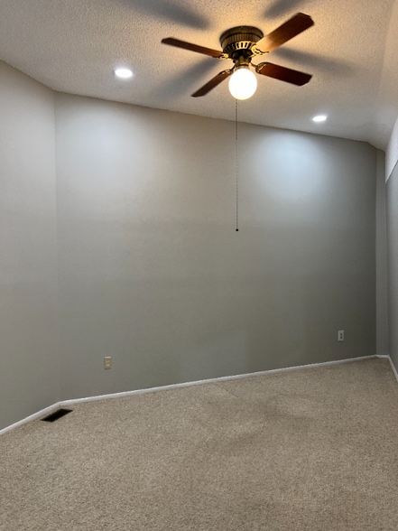 Building Photo - 999 Westgate Dr