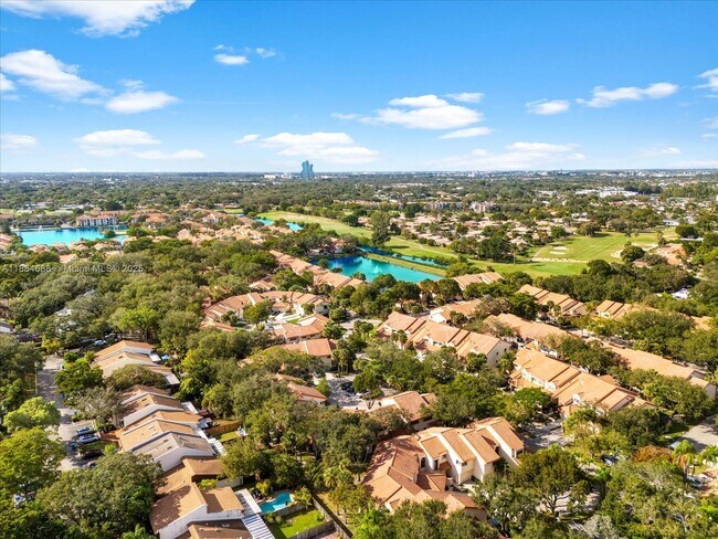 Building Photo - 3400 Emerald Oaks Dr