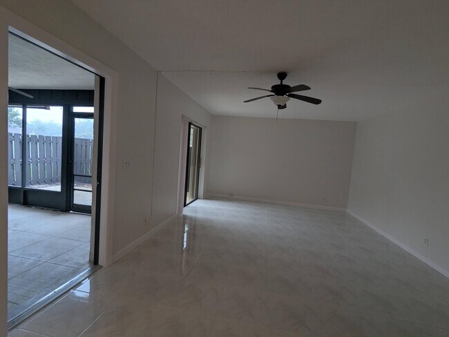 Building Photo - 2191 White Pine Cir