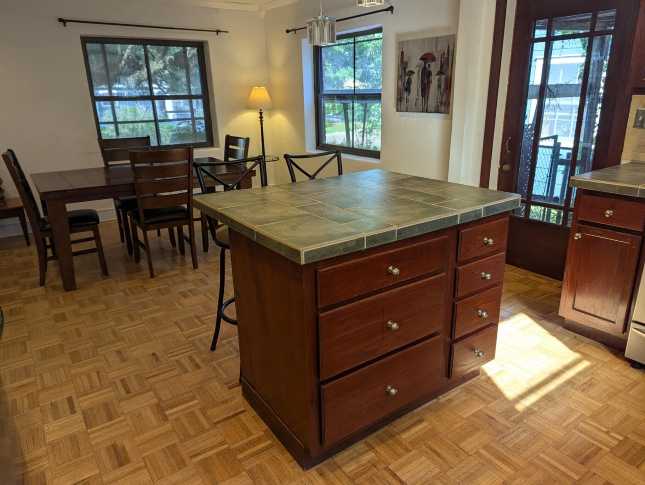 Building Photo - 207 Adrienne St