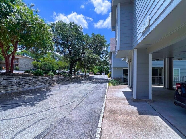Building Photo - 3942 Shoal Creek Blvd