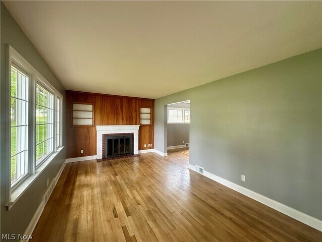 Building Photo - 2992 Eldora Dr