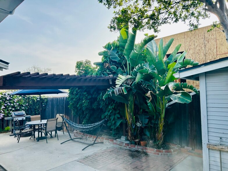 Building Photo - 67 Windsor Ln