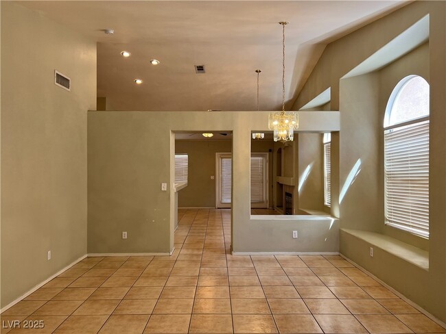 Building Photo - 9824 Double Rock Dr