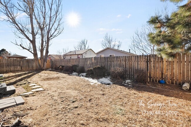 Building Photo - 2770 Richmond Dr