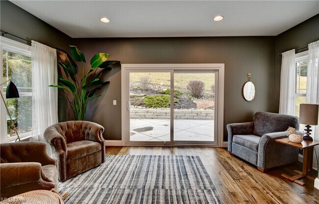 Building Photo - 2779 Cove