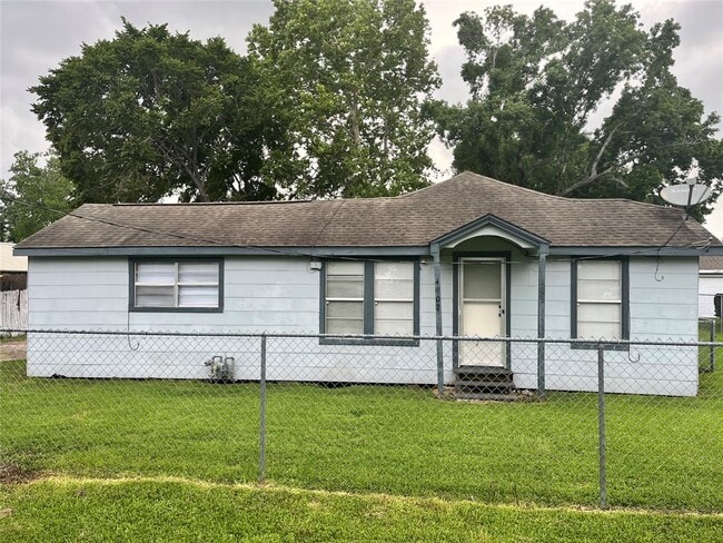 Primary Photo - 4907 Sycamore Ave