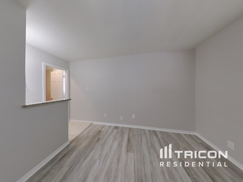 Building Photo - 5126 Casa Oro St