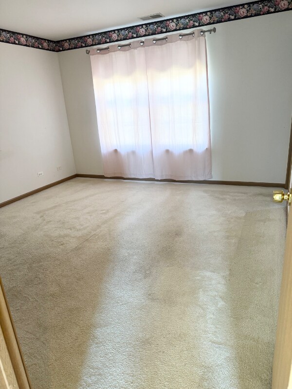 Building Photo - 2049 Foxtail Dr