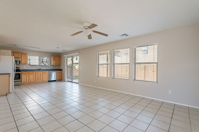 Building Photo - Home in Chandler for rent