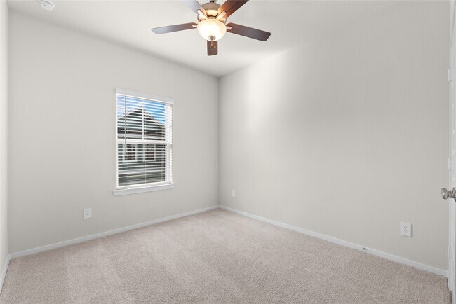 Building Photo - 700 Sand Dollar Dr