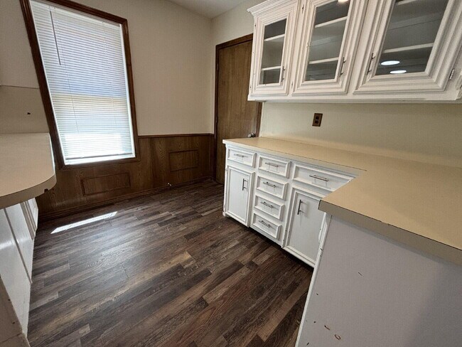 Building Photo - 1848 Houston St