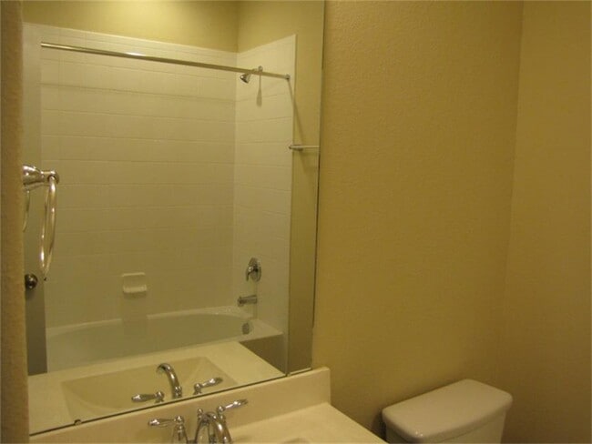 Building Photo - 1810 Dover Heights Ln