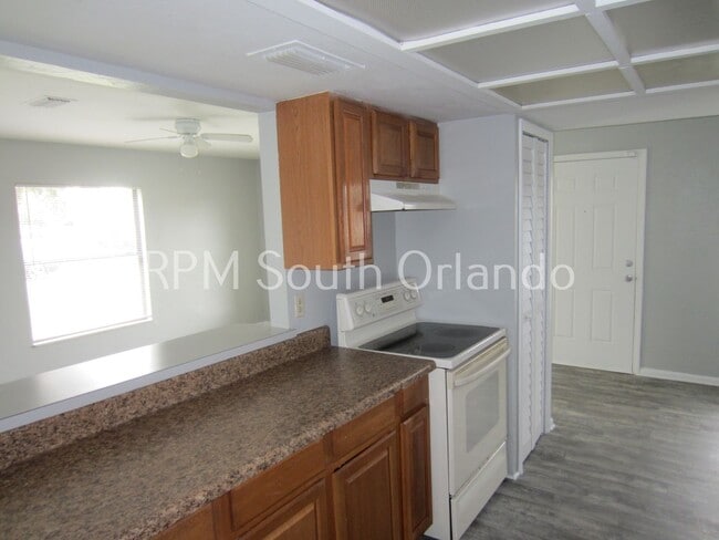 Building Photo - Move in ready! 2/2