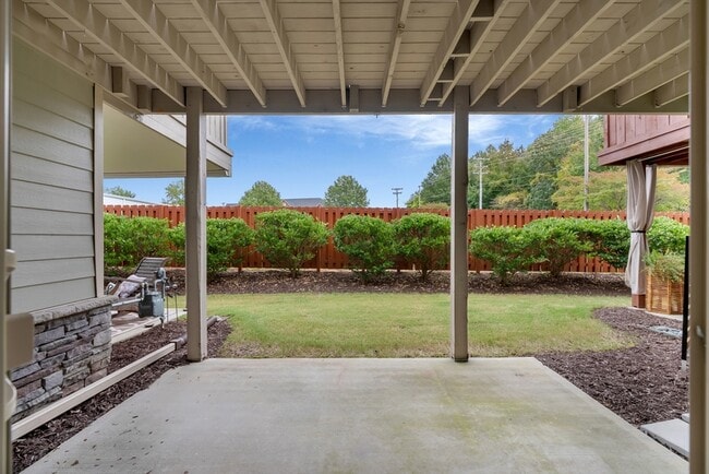 Building Photo - 113 Eagle Wood Dr