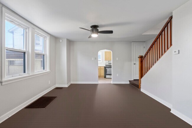 Building Photo - 113 River Ave