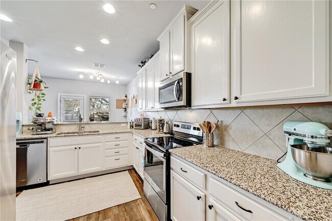 Building Photo - 12813 Leatherback Ln