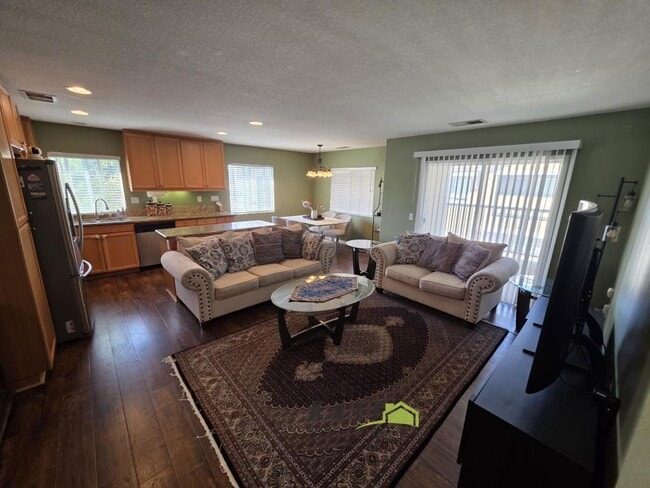 Building Photo - 1439 Trouville Ln